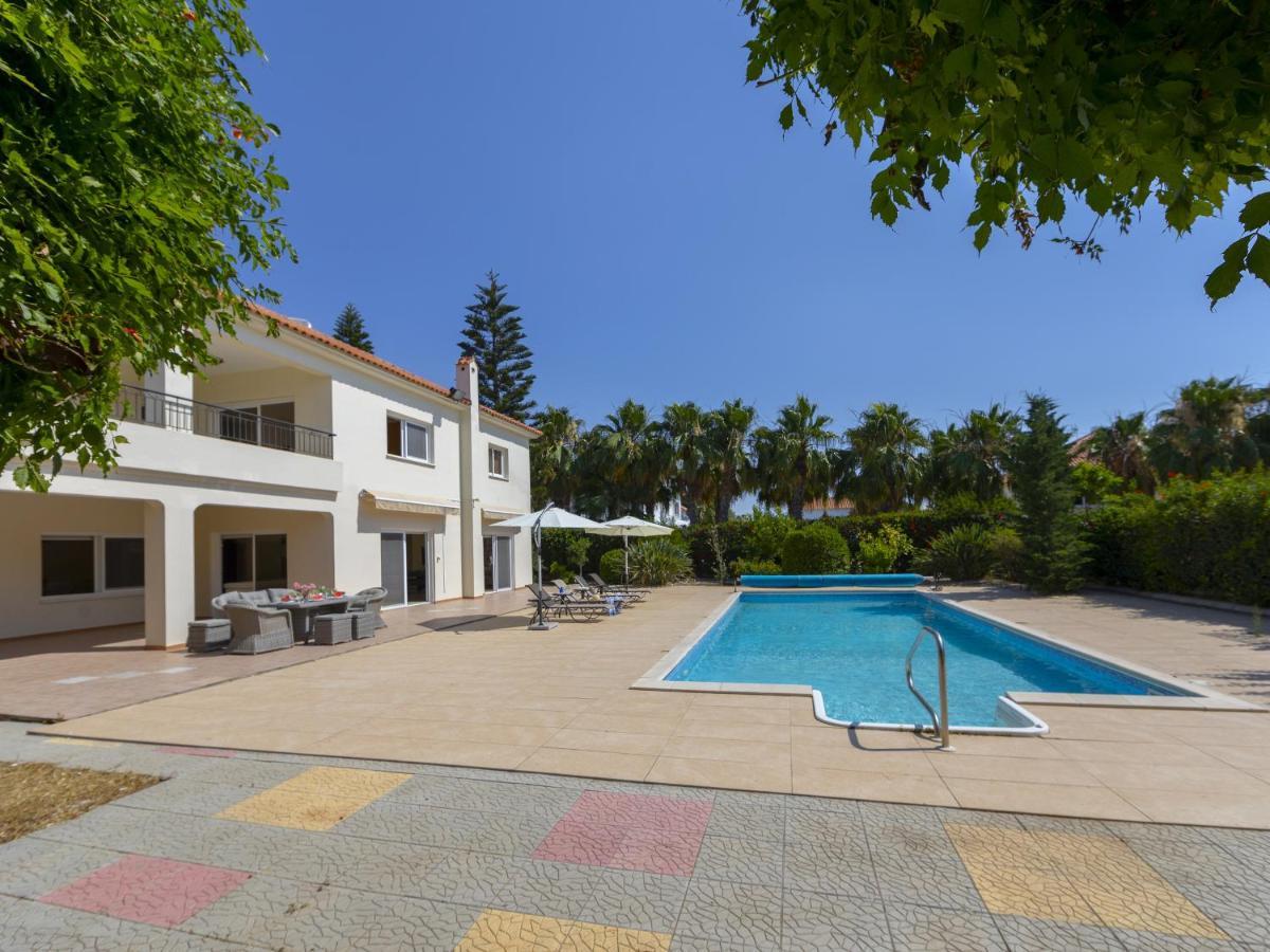 Вілла Meneou Seaside Mansion 7 Ларнака Екстер'єр фото