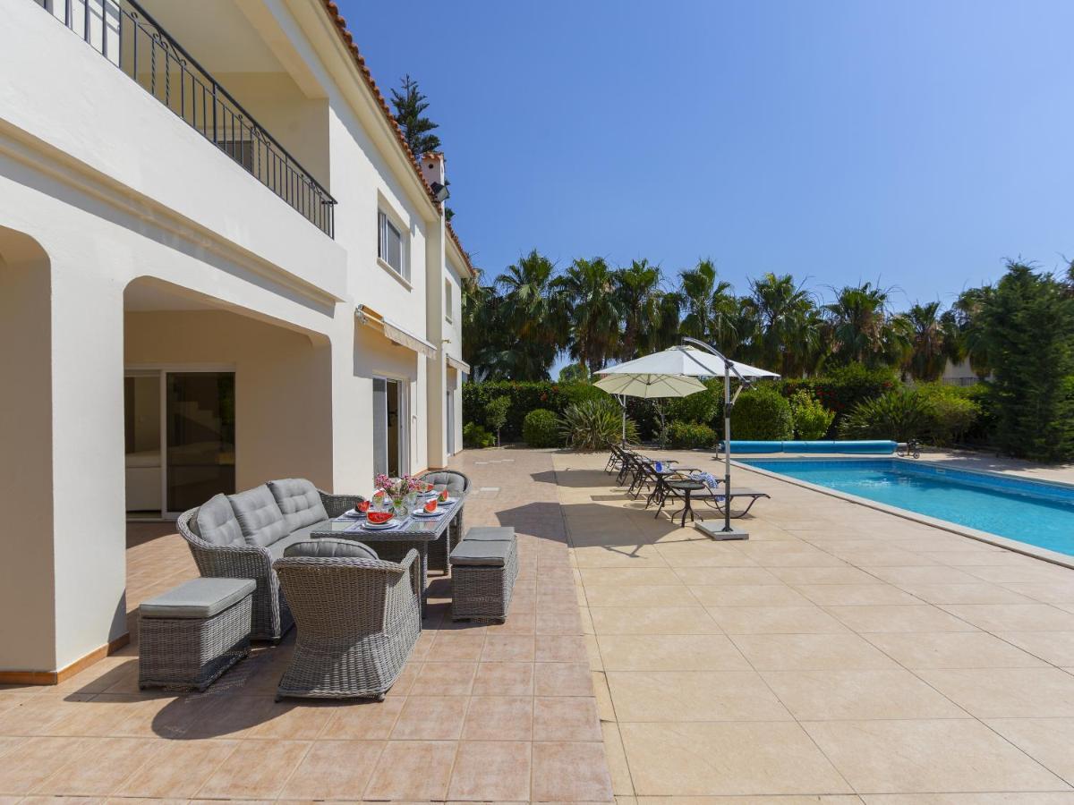 Вілла Meneou Seaside Mansion 7 Ларнака Екстер'єр фото